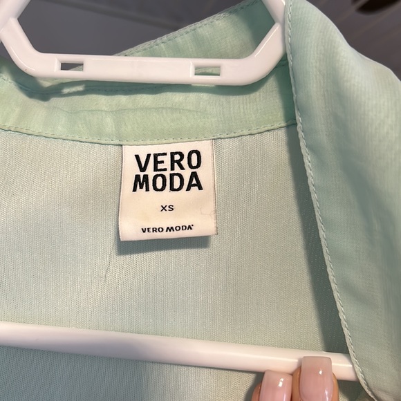 VERO MODA mint dress, sheer finishing to bottom half - Picture 6 of 6